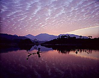 《巫师3》将有新的免费特典 次世代版新封面